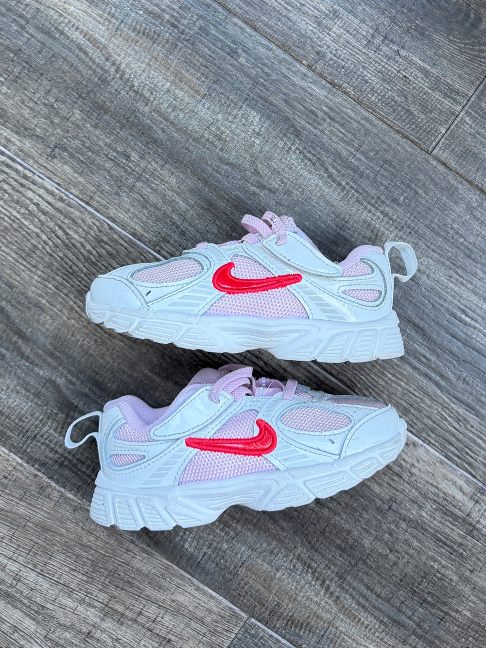 Nike V5 RNR Baby/Toddler Shoes 9c pink white
